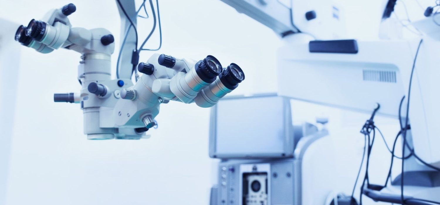 laser-pour-enlever-lunettes-dr-sophia-bennis